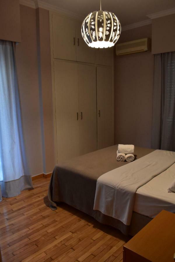 Chic Central Apartment In Evangelismos Metro Station Athen Eksteriør bilde