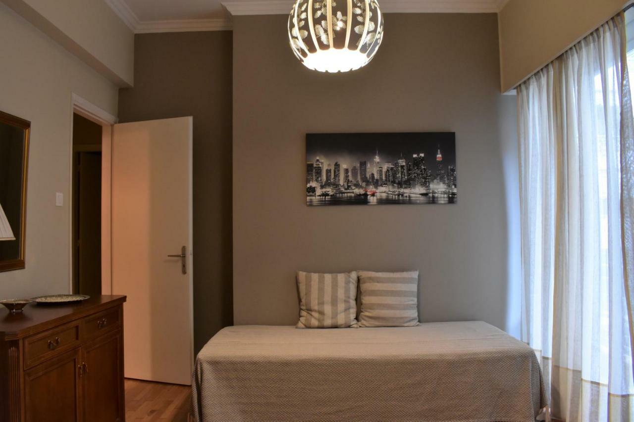 Chic Central Apartment In Evangelismos Metro Station Athen Eksteriør bilde