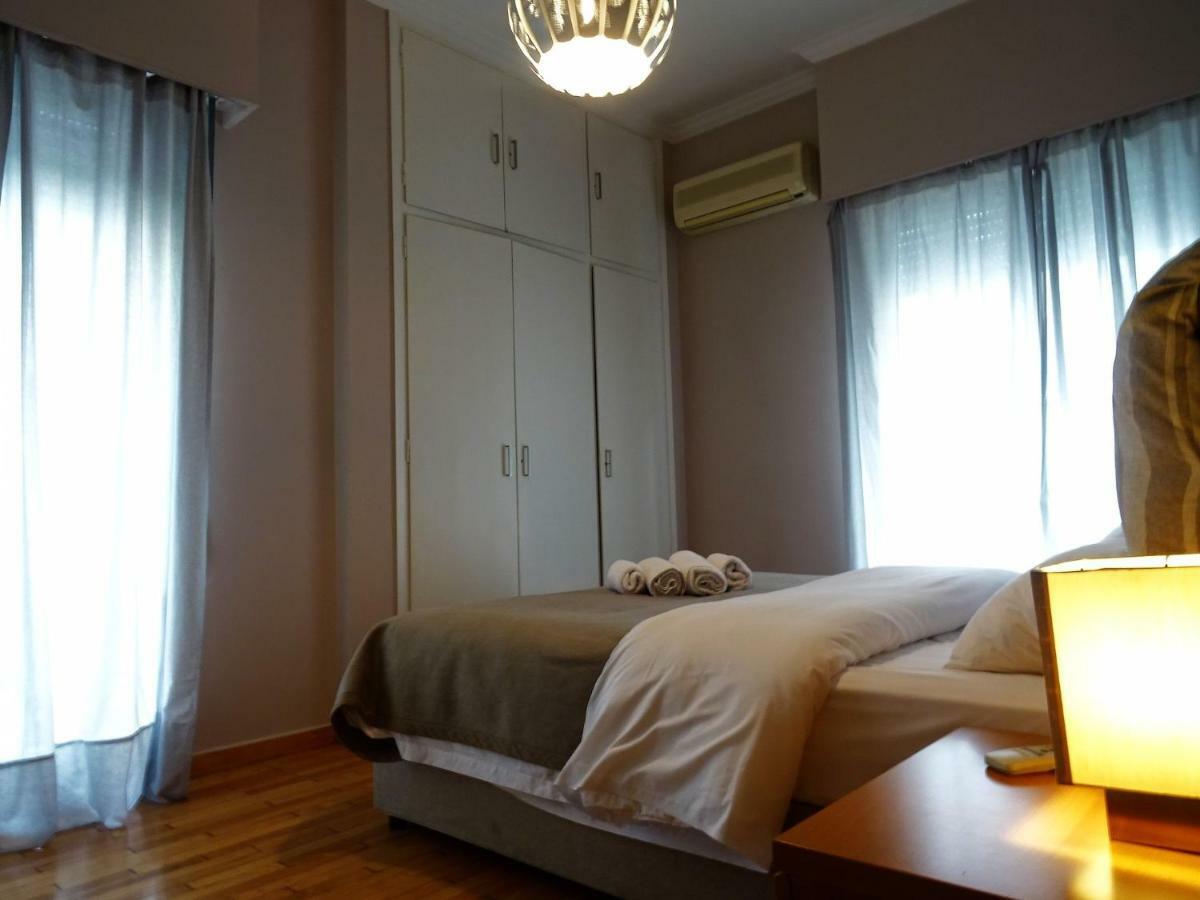 Chic Central Apartment In Evangelismos Metro Station Athen Eksteriør bilde