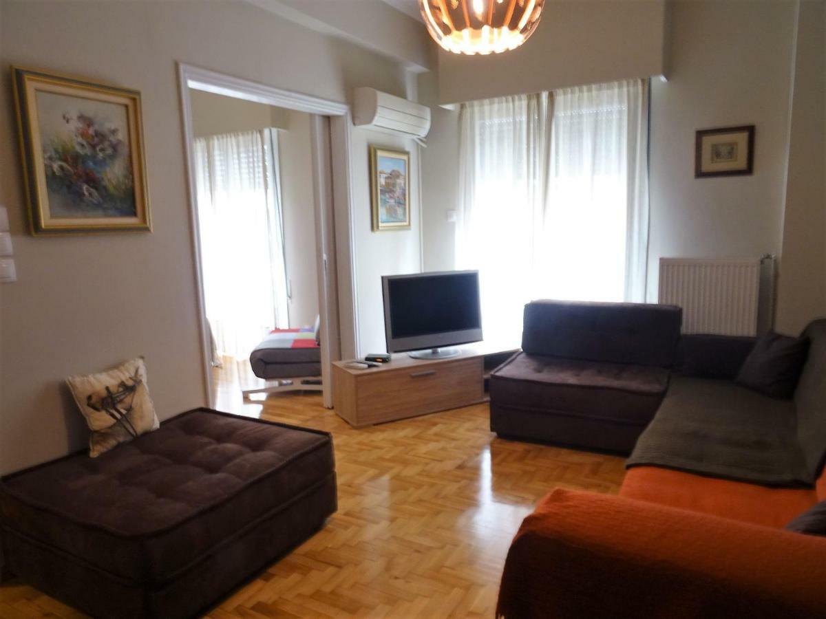 Chic Central Apartment In Evangelismos Metro Station Athen Eksteriør bilde