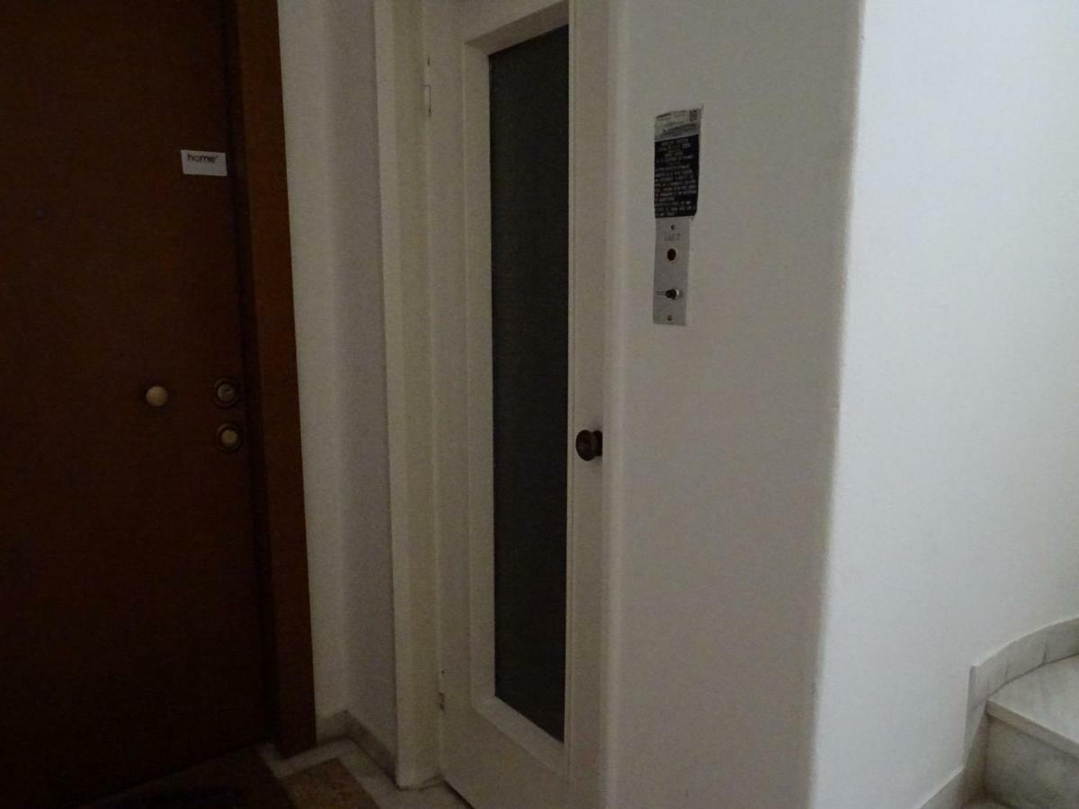 Chic Central Apartment In Evangelismos Metro Station Athen Eksteriør bilde
